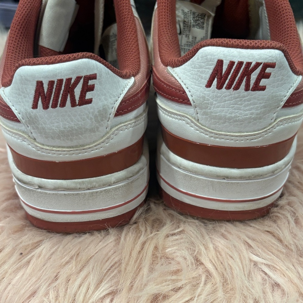 Nike Women’s Gamma Forces - Picture 4 of 7